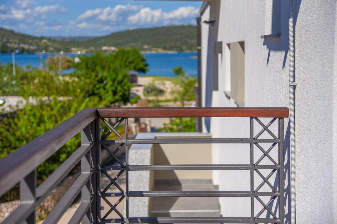 Apartmani Kameno Sidro Bilice Bagian luar foto