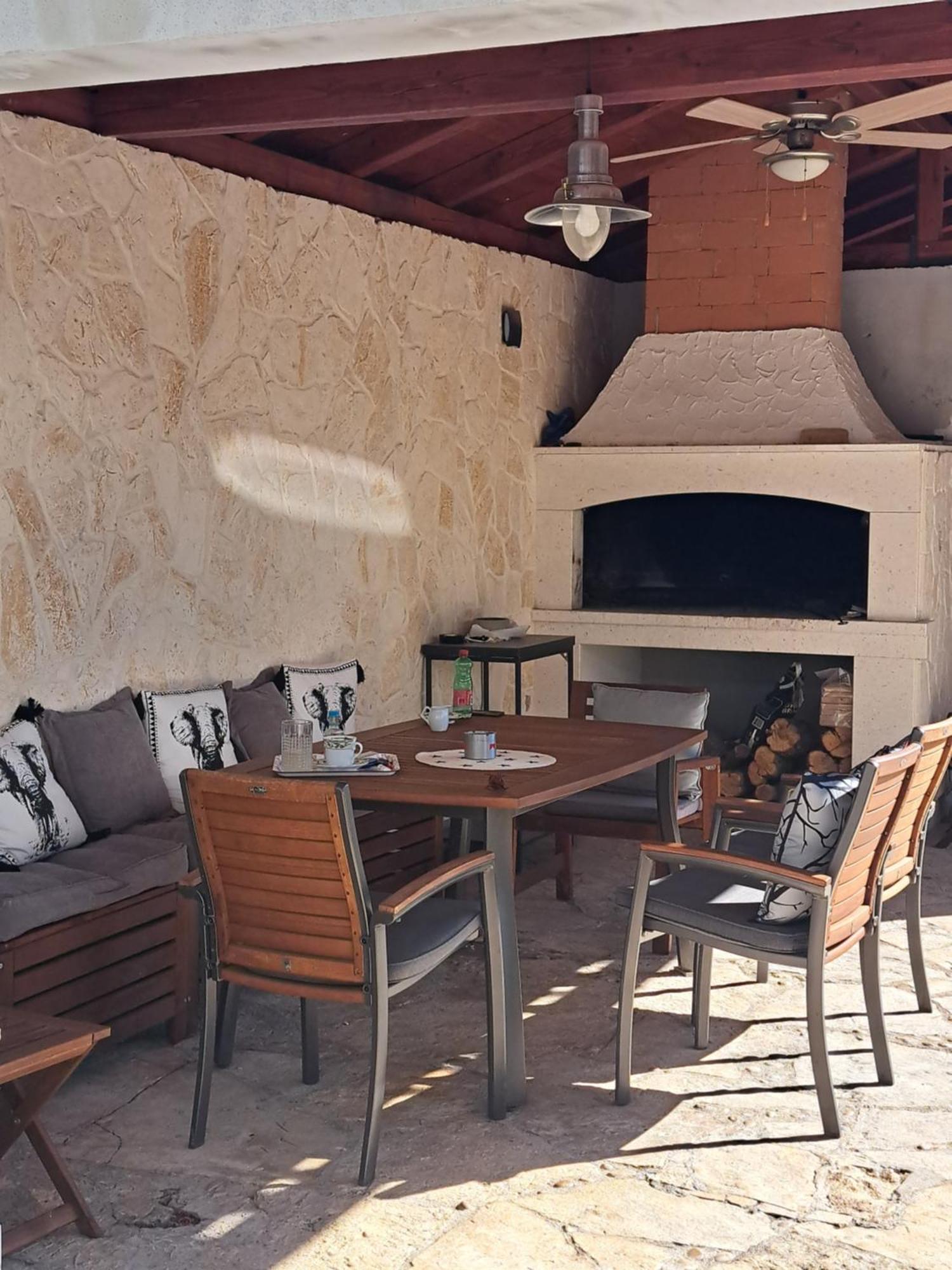 Apartmani Kameno Sidro Bilice Bagian luar foto