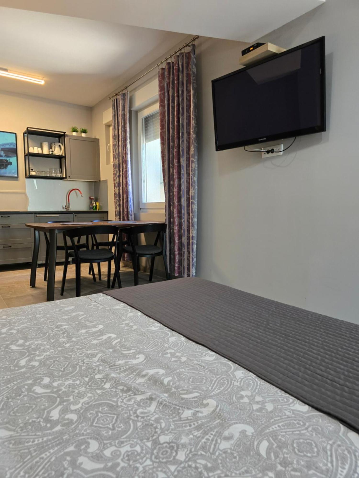 Apartmani Kameno Sidro Bilice Ruang foto