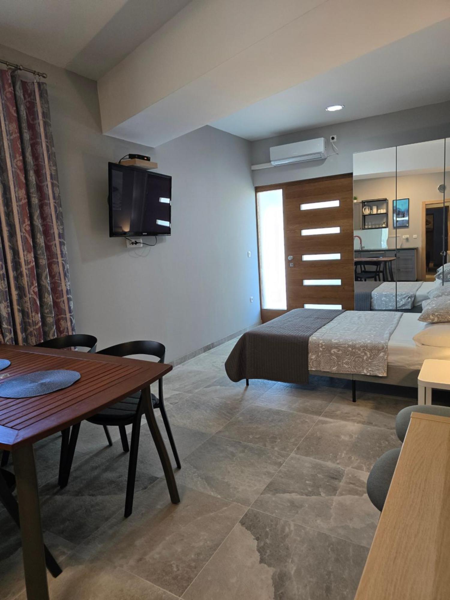 Apartmani Kameno Sidro Bilice Ruang foto
